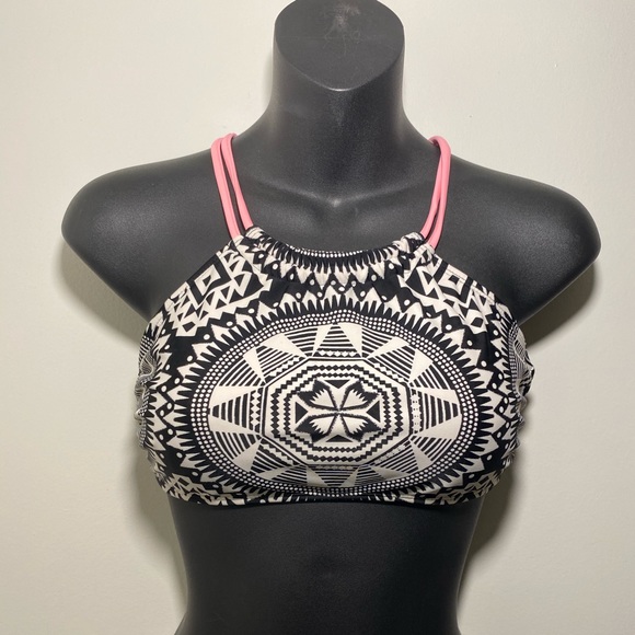 Black, white and pink swim top - Picture 1 of 4